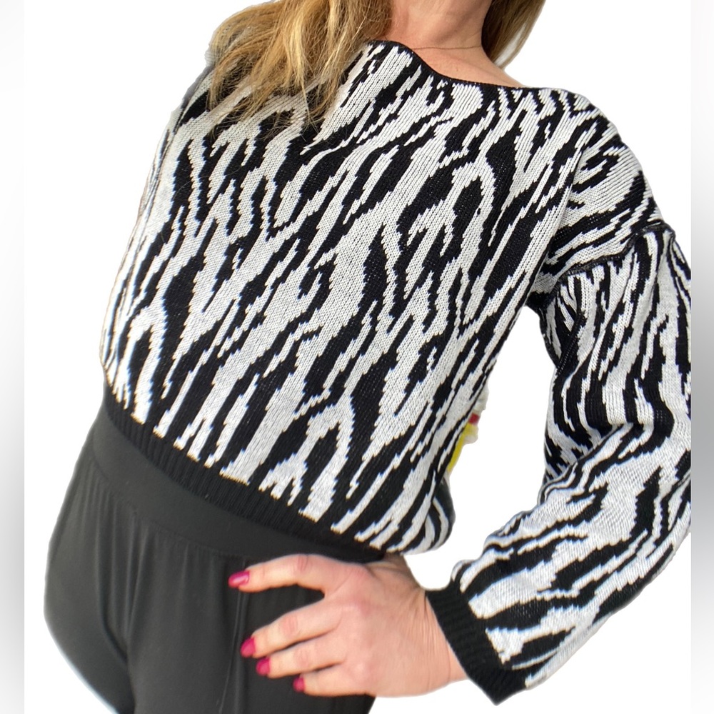 Vintage 80s Oversized Cropped Zebra Stripe Sweater Stranger Things Core Size M
